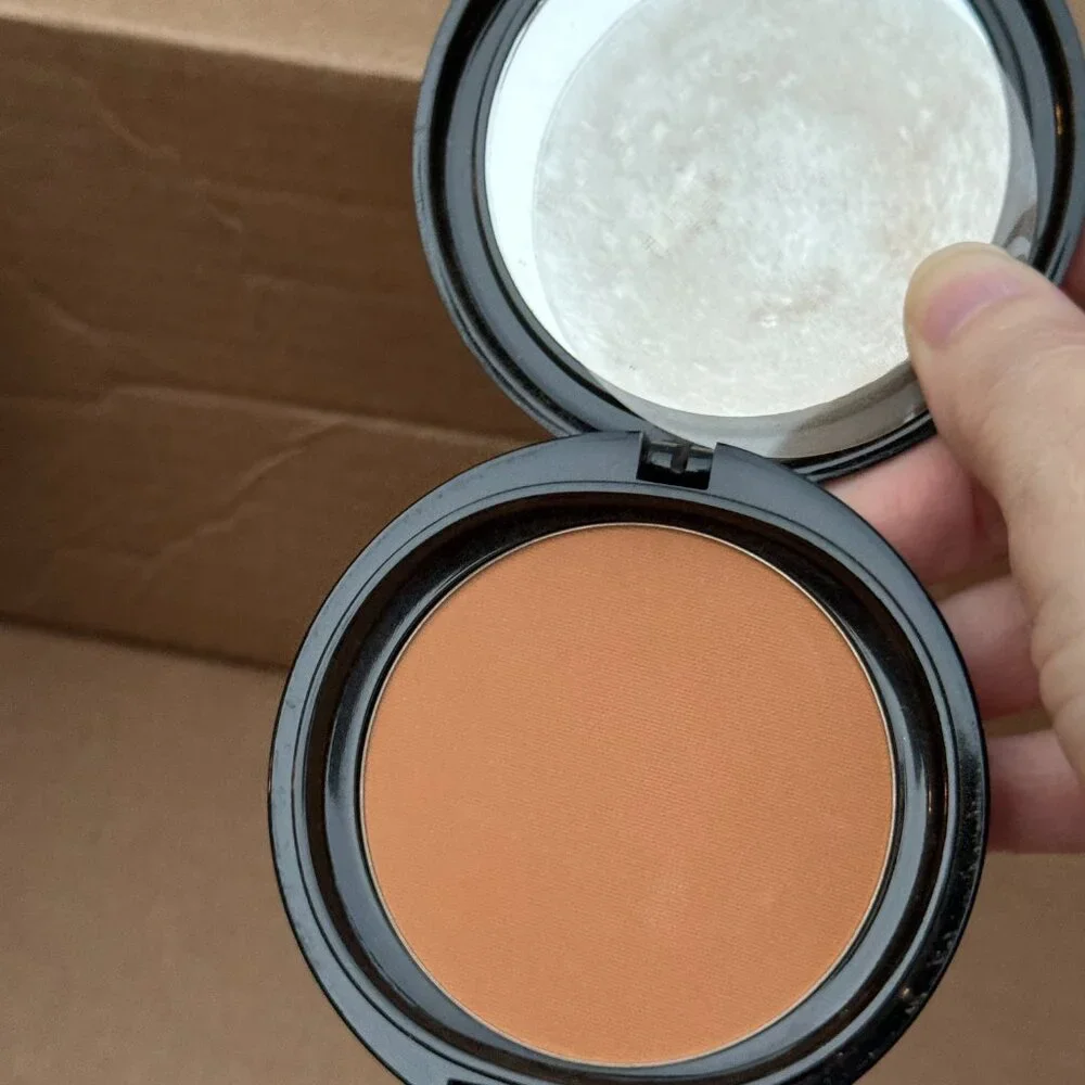 OSP Cosmetics Oil Free Pressed Powder in Matte Coco